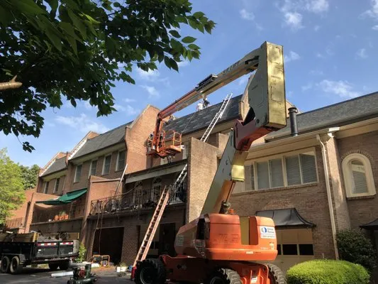 Leak Free Exteriors Logo