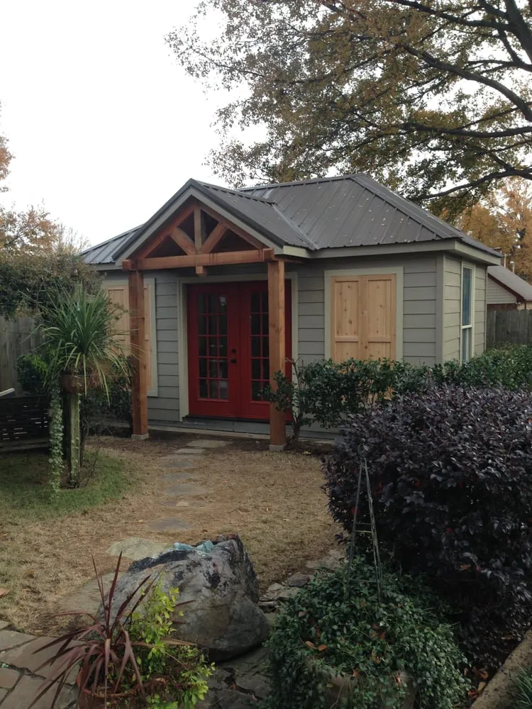 Slide of Leatherwood Roofing