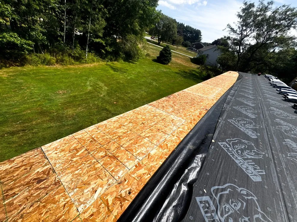 Slide of Lee Builders