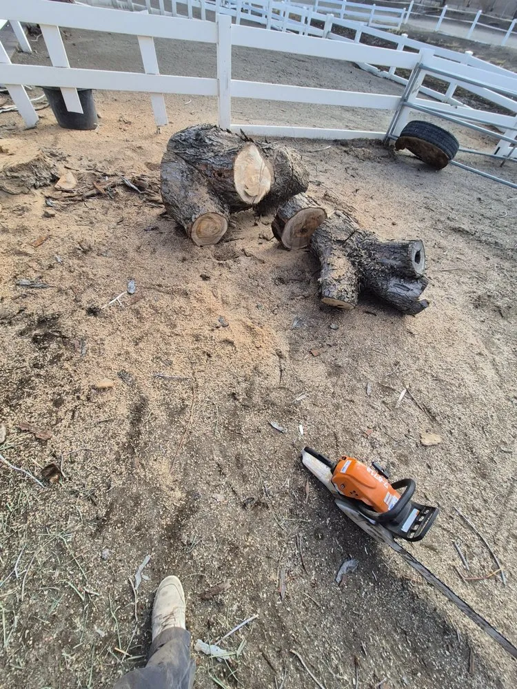 Slide of Lee Roofing and Renovation