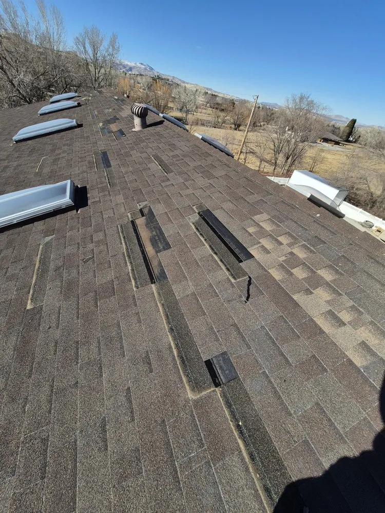 Slide of Lee Roofing and Renovation