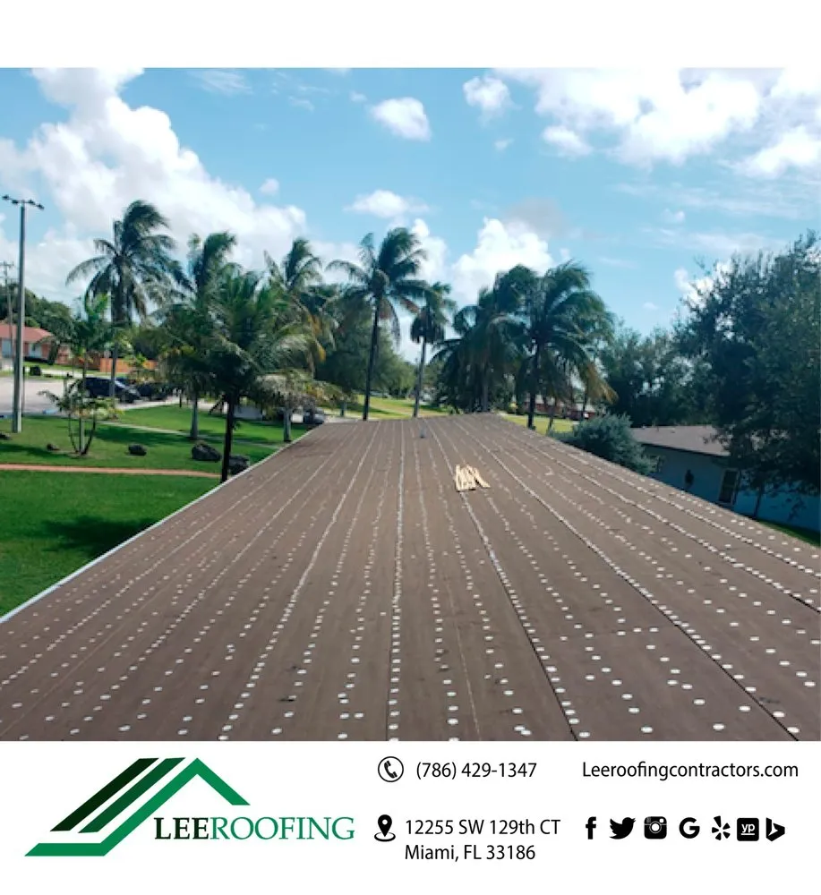 Slide of Lee Roofing