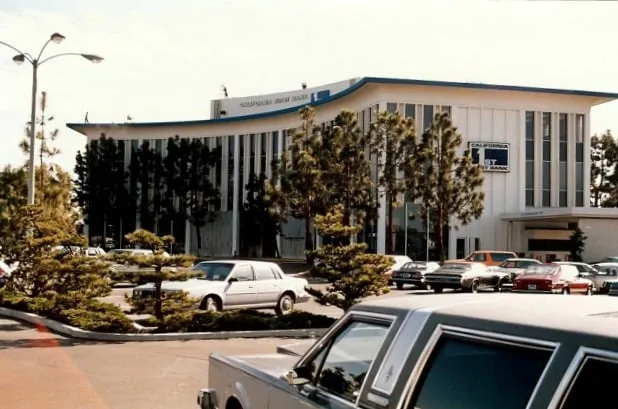 Slide of Lee Roofing of Costa Mesa