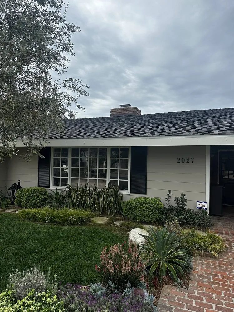 Slide of Lee Roofing of Costa Mesa