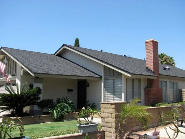 Slide of Lee Roofing of Costa Mesa