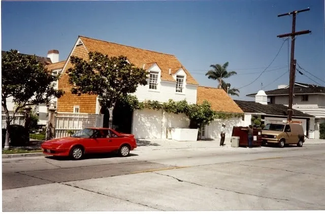 Slide of Lee Roofing of Costa Mesa