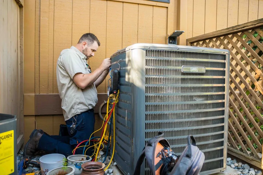 Slide of Lee's Air, Plumbing , Heating & Roofing