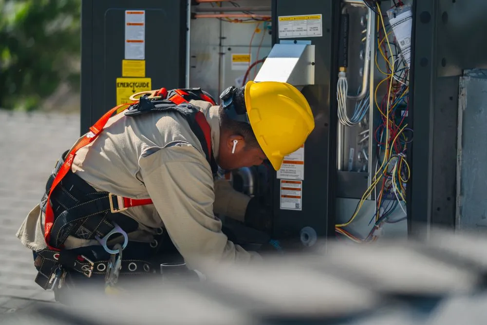 Slide of Lee's Air, Plumbing , Heating & Roofing