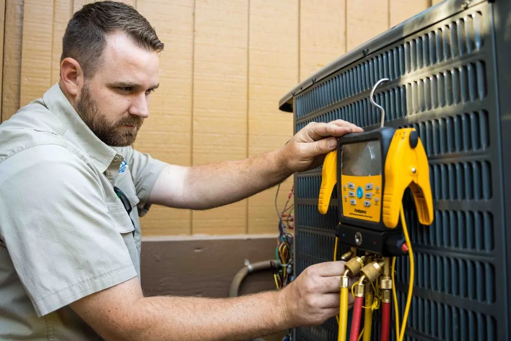 Slide of Lee's Air, Plumbing , Heating & Roofing