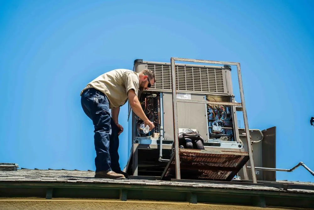 Slide of Lee's Air, Plumbing, & Heating