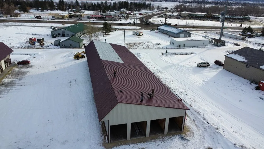 Slide of Lee's Roofing