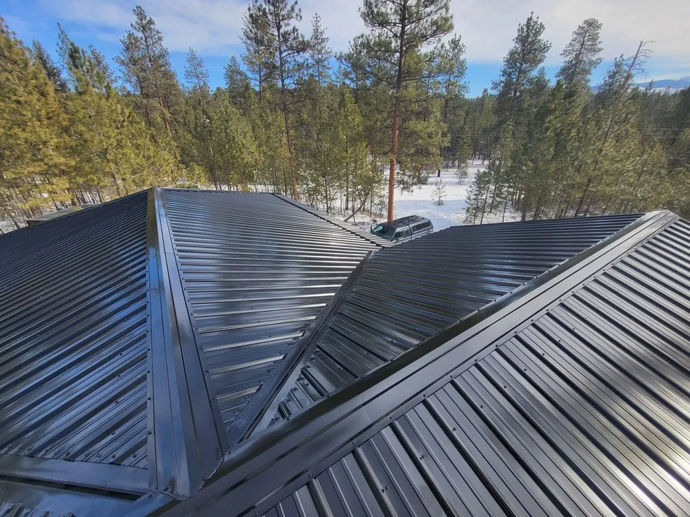 Slide of Lee's Roofing