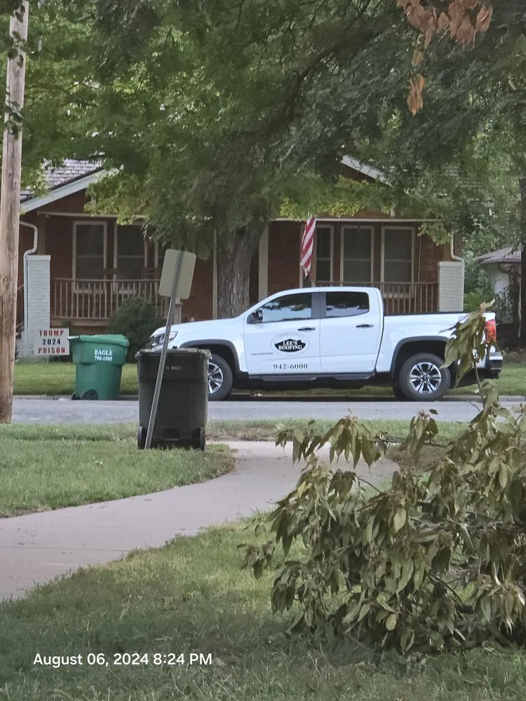 Slide of Lee's Roofing
