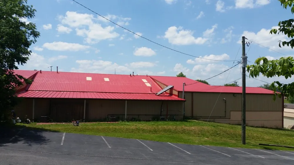 Slide of Lees Top Choice Roofing