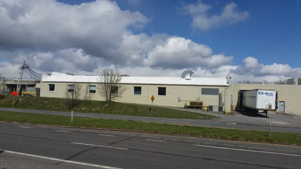 Slide of Lees Top Choice Roofing