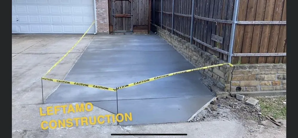 Slide of Leftamo Construction