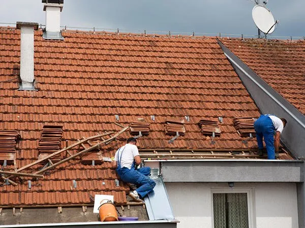 Slide of Legacy Exteriors