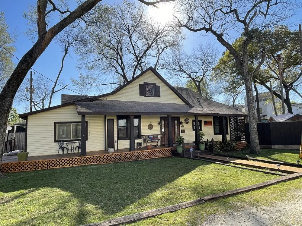 Slide of Legacy Roofing and Exteriors