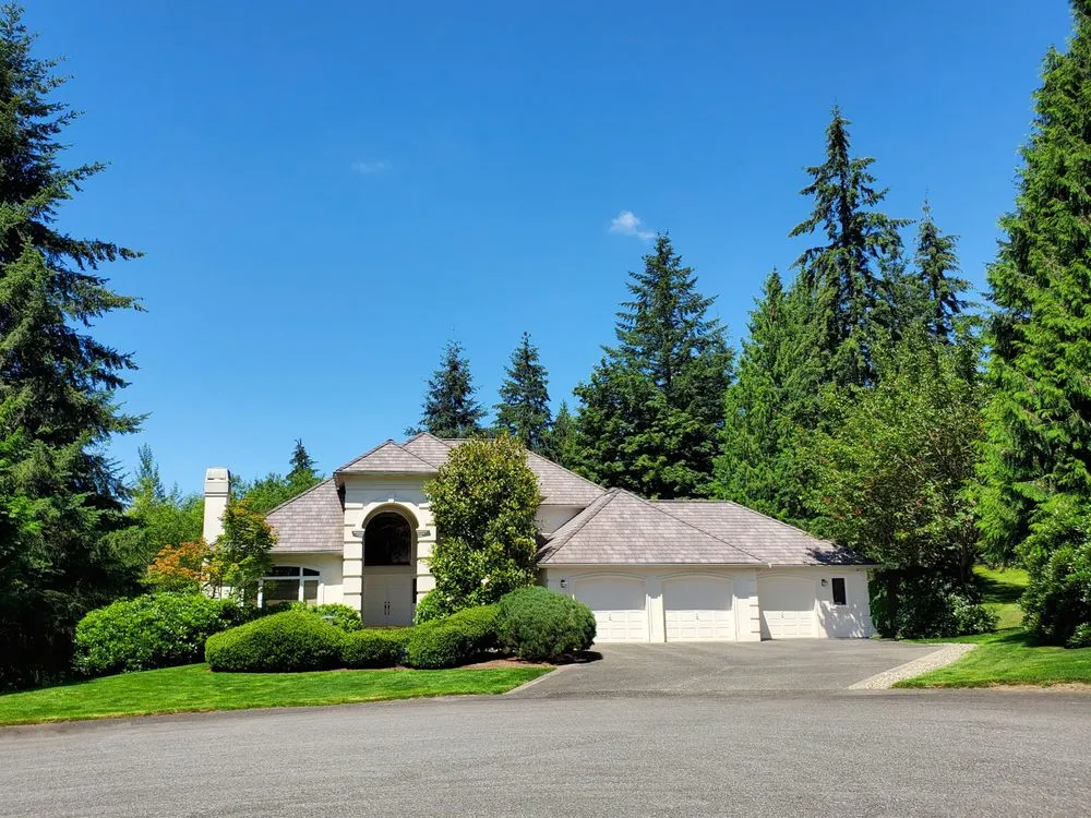 Slide of Legacy Roofing Northwest