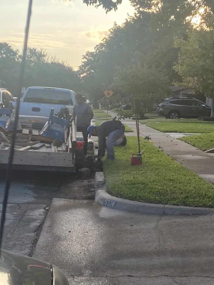 Top-rated roof leak repair with free inspection in St. Louis, MO by Legacy Roofing