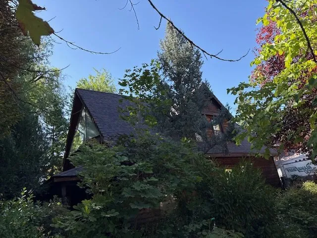 Slide of Legend Roofing