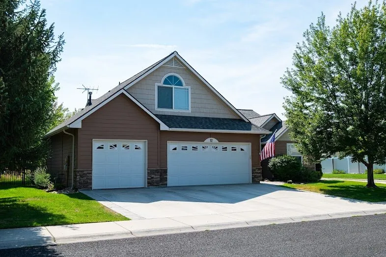 Slide of Legend Roofing