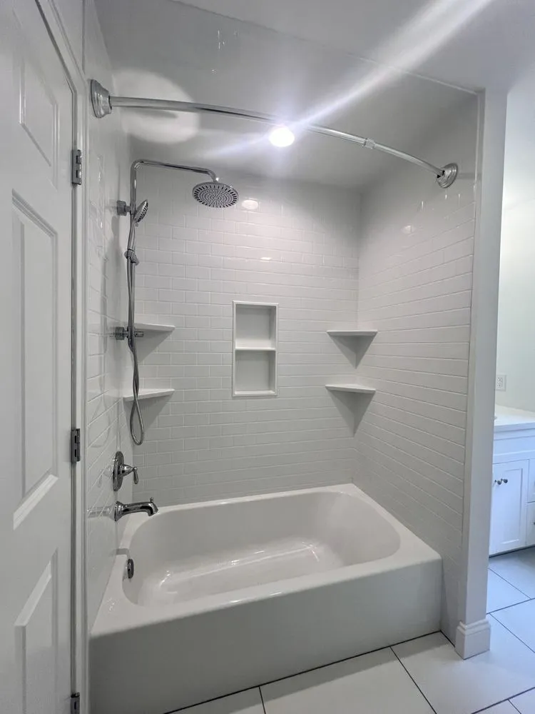 Slide of Legnos Homes