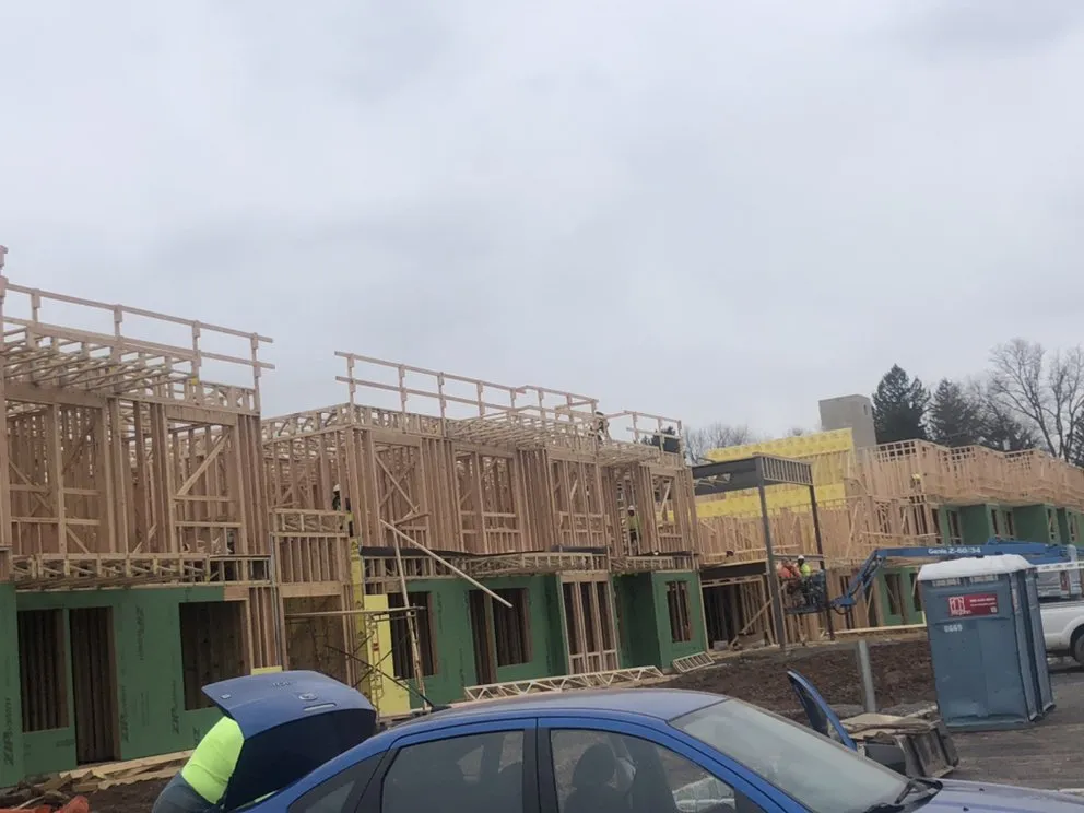 Slide of Lehight Valley Construccion