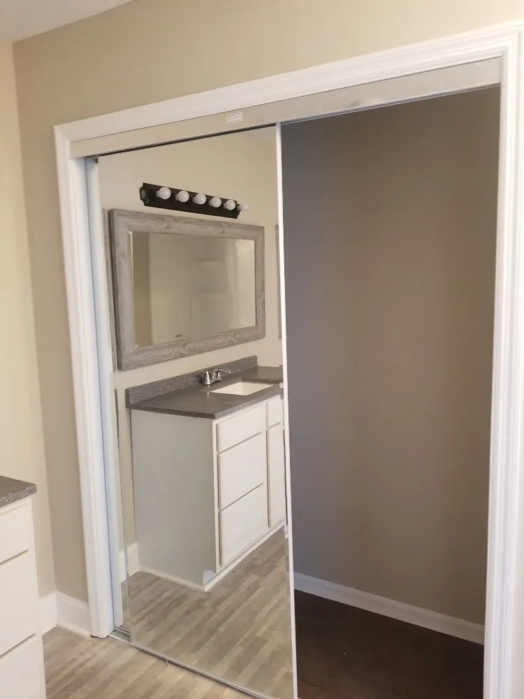 Slide of Leiva Renovations