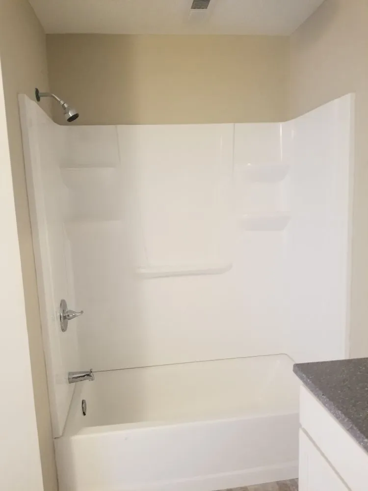 Slide of Leiva Renovations