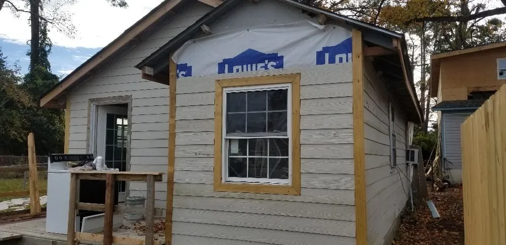 Slide of Leiva Renovations