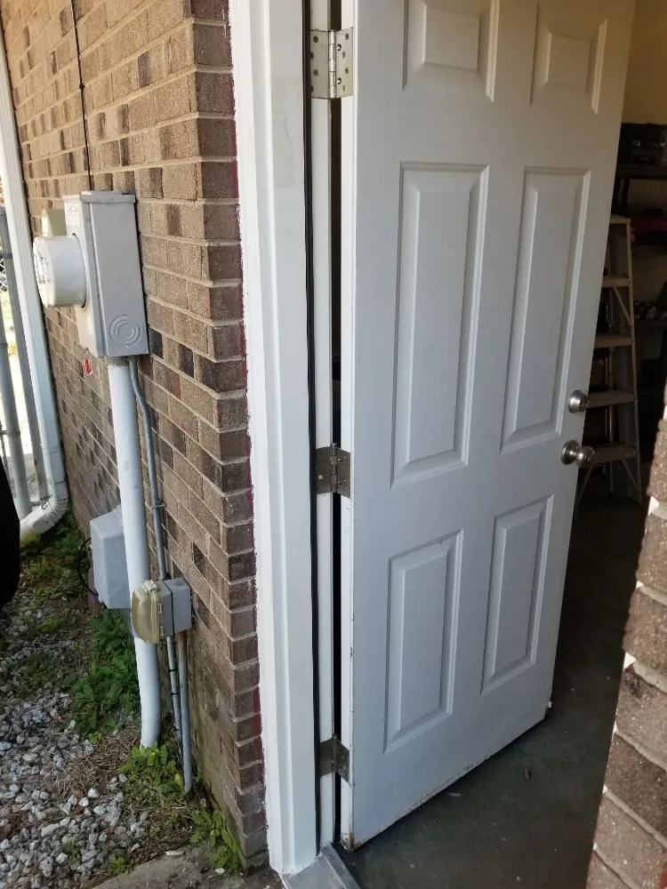 Slide of Leiva Renovations