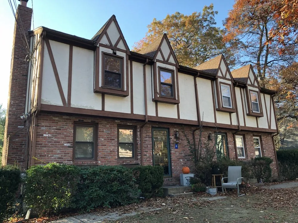 Slide of Leland Siding Windows & Roofing