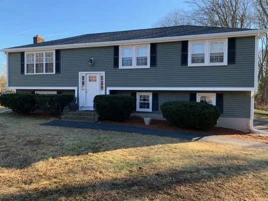 Leland Siding Windows & Roofing