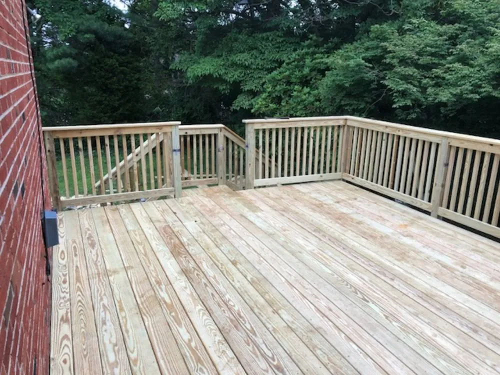 Slide of Lemonte Construction