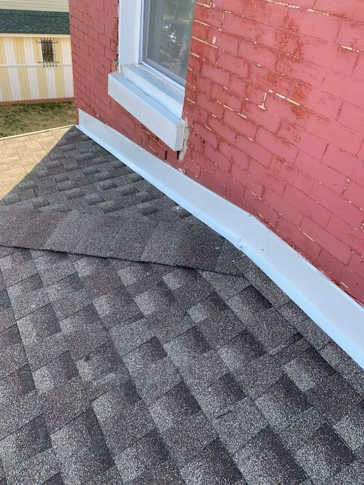 Slide of Lemonte Construction