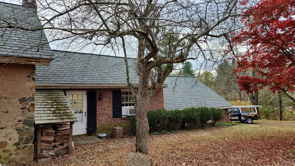 Slide of Lemus Construction