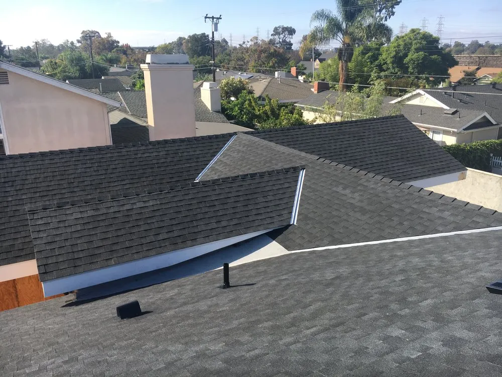 Slide of Lemus Roofing