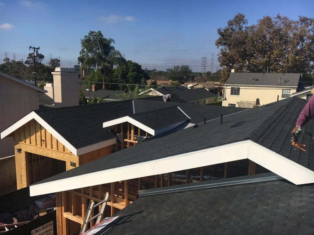 Slide of Lemus Roofing