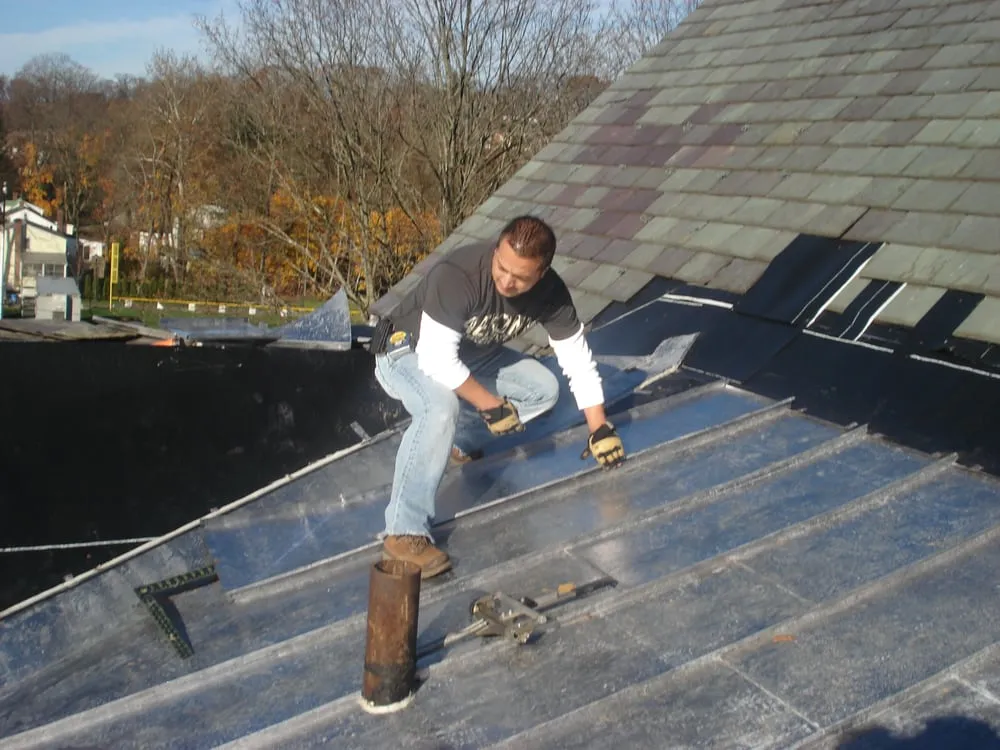 Slide of Leo & Son's Contracting