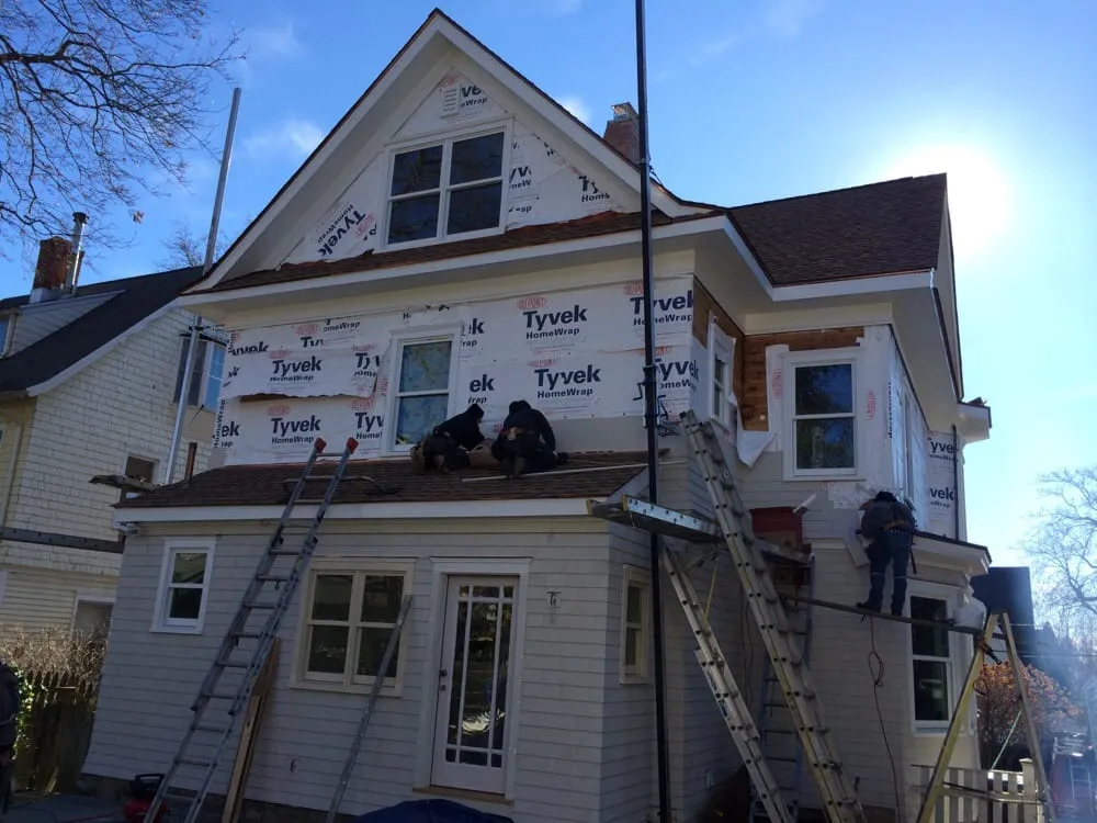 Slide of Leo & Son's Contracting