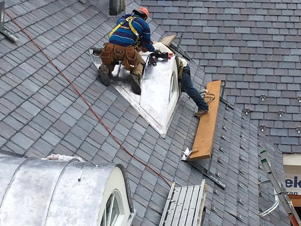 Slide of Leo & Son's Contracting