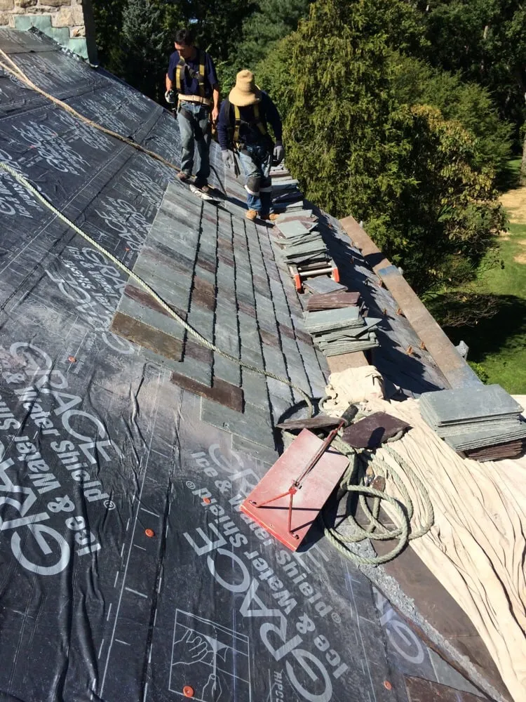 Slide of Leo & Son's Contracting