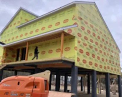 Slide of Leo Contractor