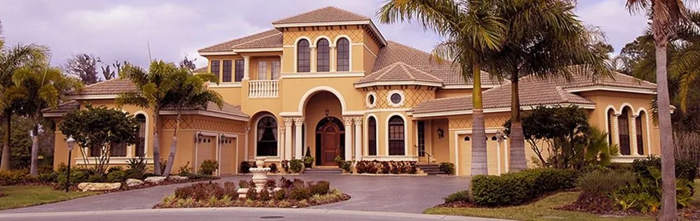 Slide of Leo Roofing & Construction