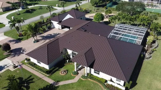 Slide of Leo Roofing & Construction