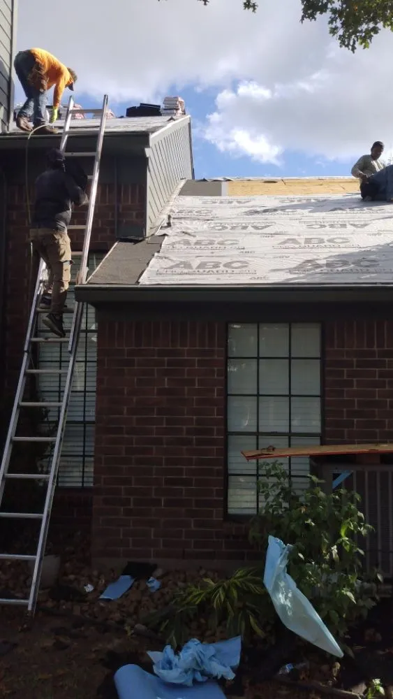 Licensed roof repair in Beasley, TX by Leo Roofing & More