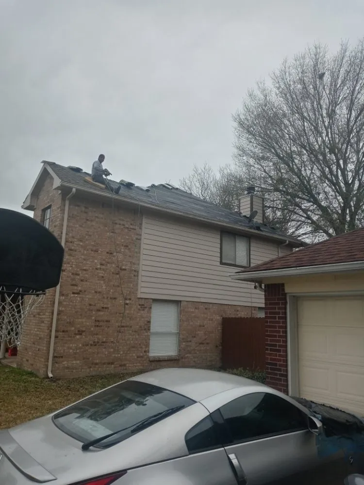 Local shingle roofing service in Beasley, TX by Leo Roofing & More