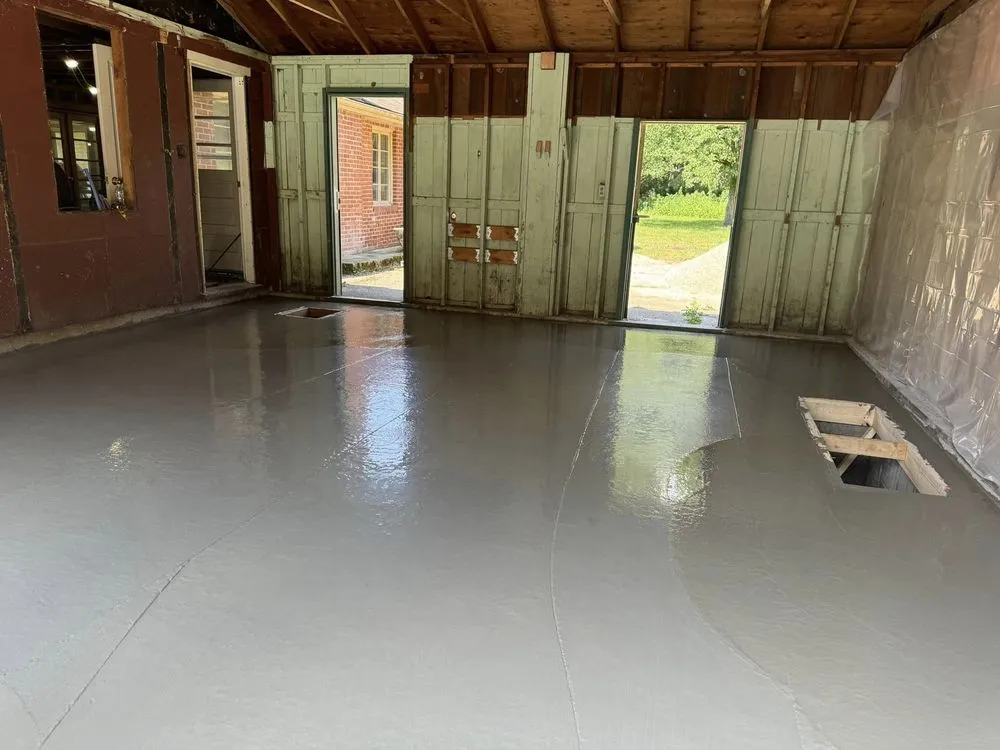 Slide of Leon Builders