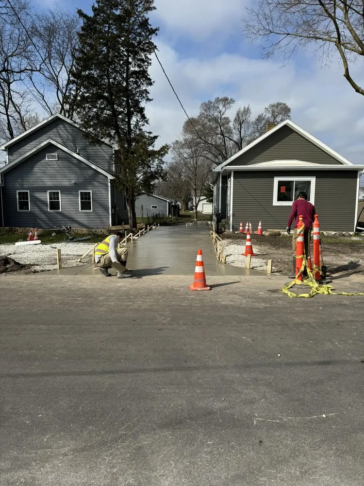 Slide of Leon Builders